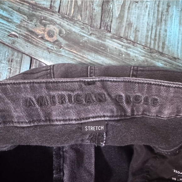 American Eagle Stretch Curvy Hi Rise Charcoal Black Mom Jean Size 14 - Picture 9 of 14